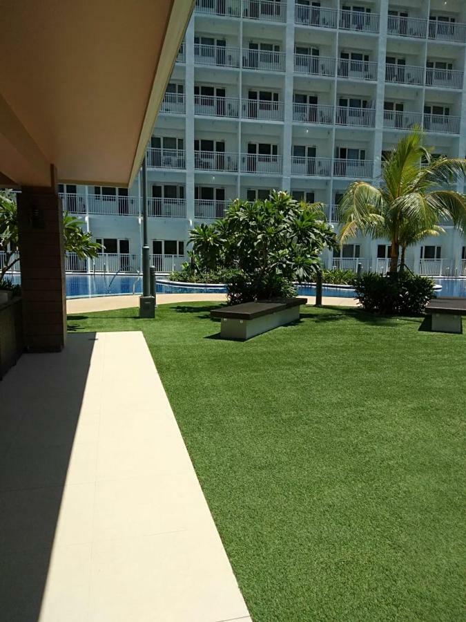 Shore Residences Moa マニラ市 エクステリア 写真